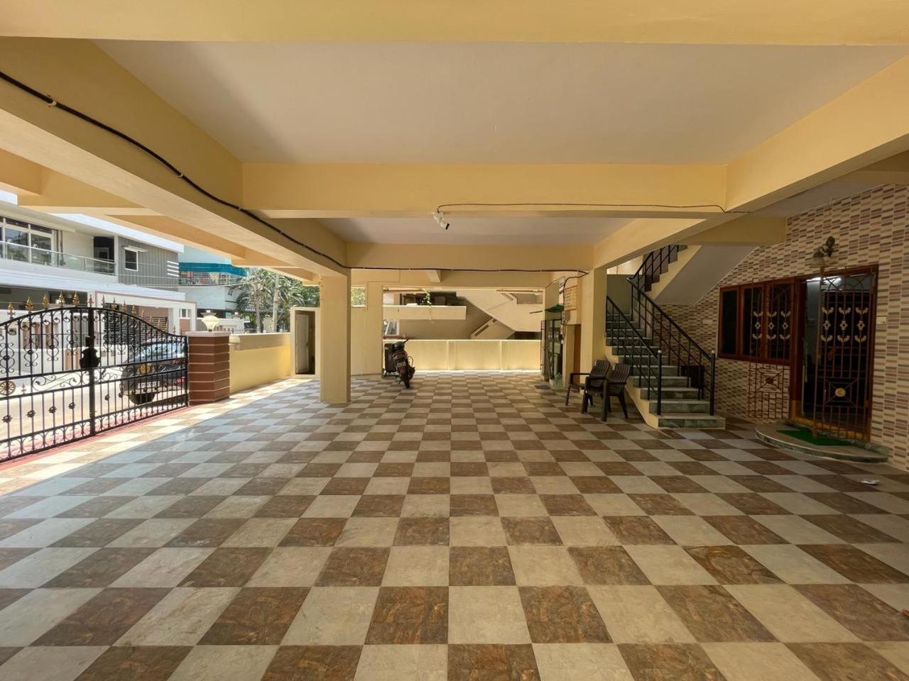 ויסאקפאטנם Servostay 5 Fully Furnished 2 Bhk Flats In Mvp Colony, Vizag מראה חיצוני תמונה